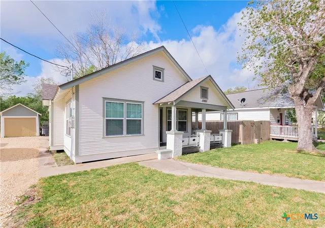 1st image of 1903 E North St, Victoria, TX 77901 | MLS# 608222