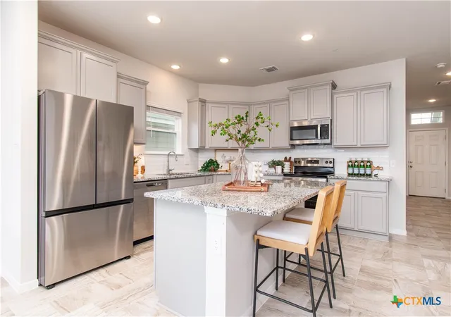 2nd image of 736 Jersey Ct, Troy, TX 76579 | MLS# 608267