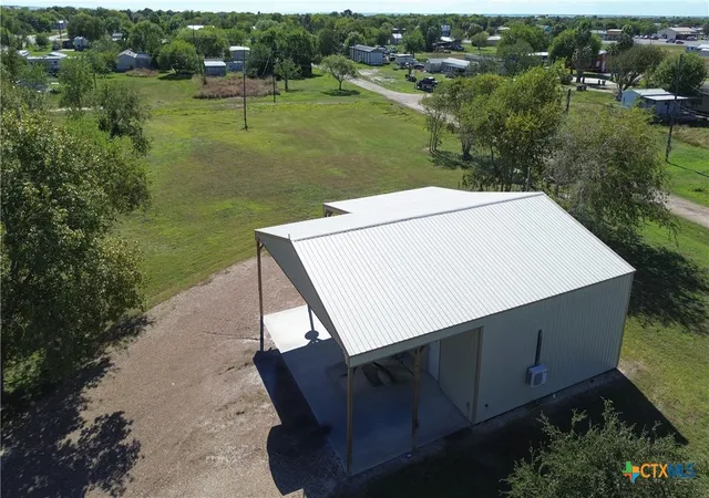 2nd image of 407 W Oakland Ave, Seadrift, TX 77983 | MLS# 608798