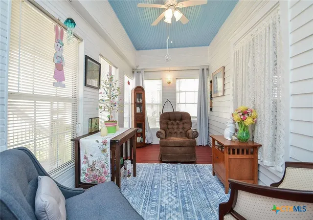 Photo 3 of Single family home for sale at 205 Main St, Palacios, TX 77465 | MLS# 608815 | Listing updated on 2026-10-02