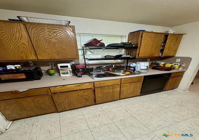Photo 3 of Single family home for sale at 9 S 19th Street, Temple, TX 76504 | MLS# 608836 | Listing updated on 2026-04-24