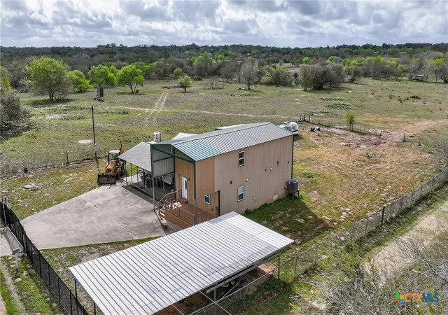 Photo 3 of Single family home for sale at 617 Bartlett, Victoria, TX 77905 | MLS# 607242 | Listing updated on 2026-05-19