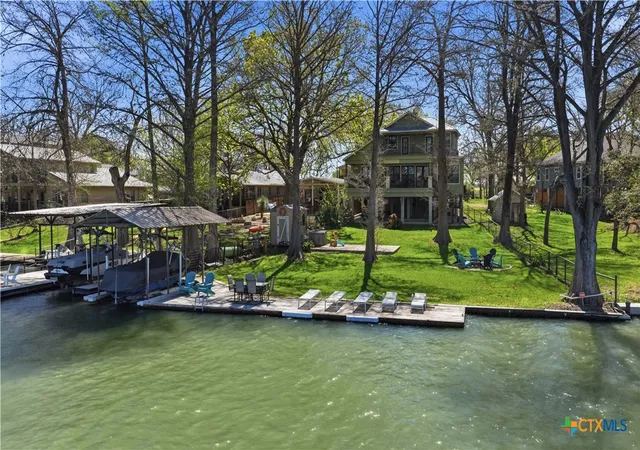 2nd image of 384 Rancho Rd, New Braunfels, TX 78130 | MLS# 608063