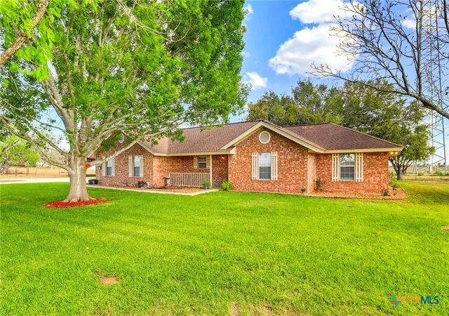 Homes for sale in Poth, TX | 8416 Fm 541, Poth, TX 78160 | MLS# 608988