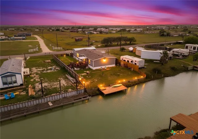 Homes for sale in Rockport, TX | 239 Allen M Parks, Rockport, TX 78382 | MLS# 609127
