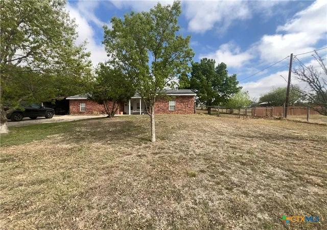 Photo 1 of Single family home for sale at 624 Crest Cir Dr, San Marcos, TX 78666 | MLS# 609215 | Listing updated on 2026-05-07