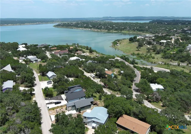 42nd image of 1065 Hillcrest Frst, Canyon Lake, TX 78133 | MLS# 608926