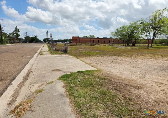 Photo 6 of Land for sale at 3205 Callis, Victoria, TX 77901 | MLS# 609288 | Listing updated on 2026-04-02