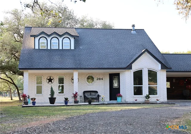 Homes for sale in Inez, TX | 264 Live Oak Dr, Inez, TX 77968 | MLS# 609314