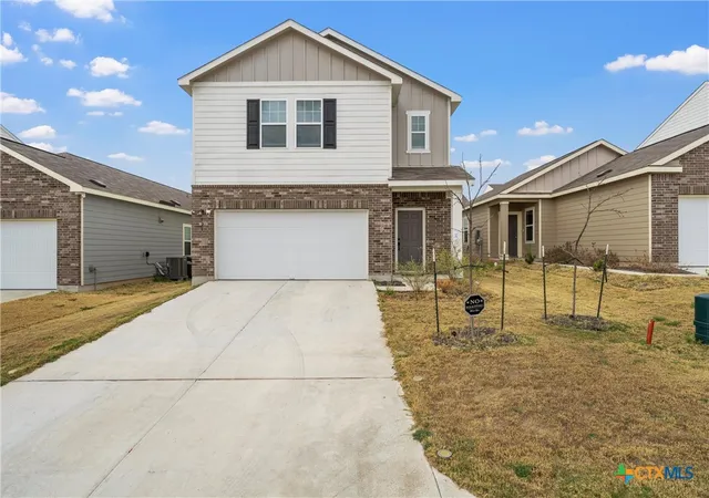 Photo 2 of Single family home for sale at 121 Sudden Impact Dr, Jarrell, TX 76537 | MLS# 609323 | Listing updated on 2026-07-28