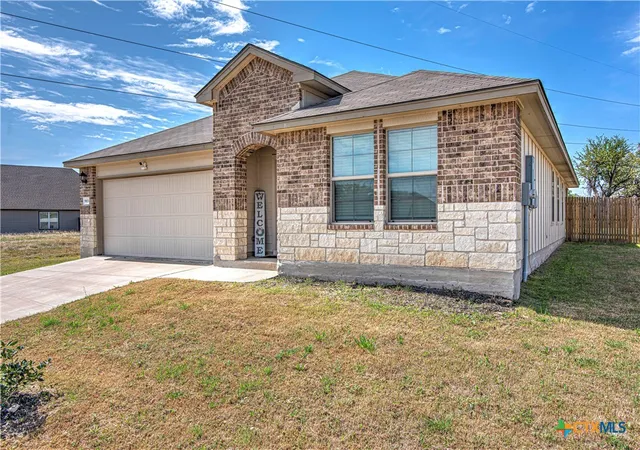 Photo 1 of Single family home for sale at 9801 Kensley Rose Dr, Killeen, TX 76542 | MLS# 608620 | Listing updated on 2026-10-01