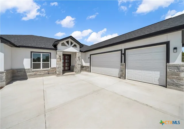 4th image of 1585 Private Road 2771, Mico, TX 78056 | MLS# 609416