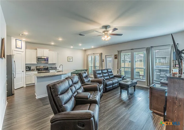 2nd image of 2704 Fox River Dr, Temple, TX 76502 | MLS# 609389
