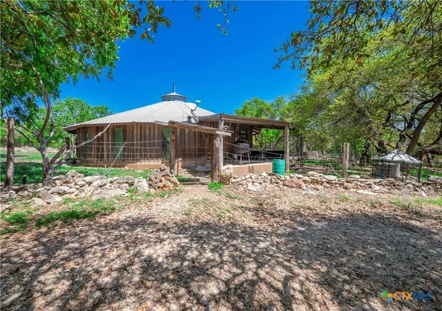 Homes for sale in Florence, TX | 21500 Firefly Rd, Florence, TX 76527 | MLS# 608292