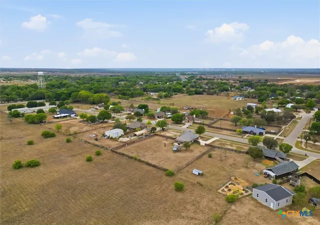 27th image of 197 Thomas Dr, Martindale, TX 78655 | MLS# 609375