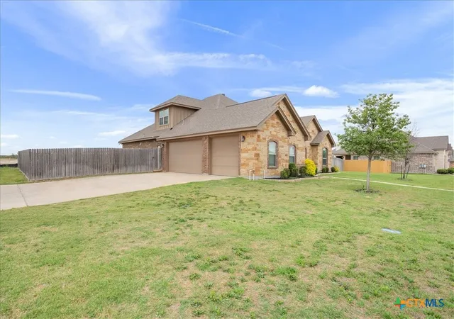 3rd image of 502 Oak Dr, Troy, TX 76579 | MLS# 609512