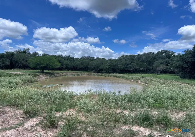 Photo 4 of House for sale at 1022 County Rd 438, Yoakum, TX 77995 | MLS# 609524 | Listing updated on 2026-07-02
