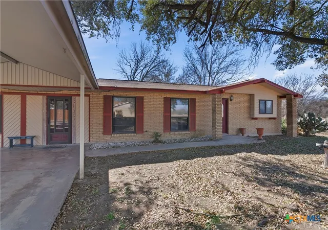 2nd image of 102 Runnel St, Seguin, TX 78155 | MLS# 609481