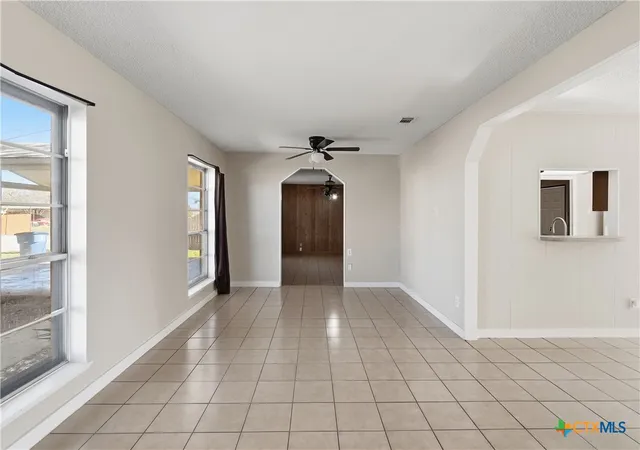 3rd image of 102 Runnel St, Seguin, TX 78155 | MLS# 609481