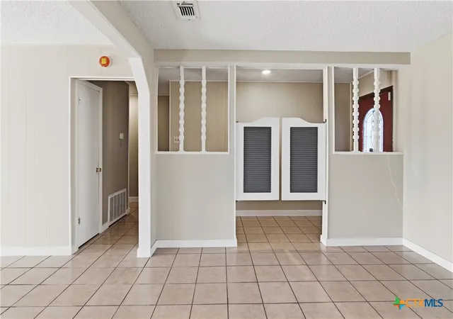 5th image of 102 Runnel St, Seguin, TX 78155 | MLS# 609481