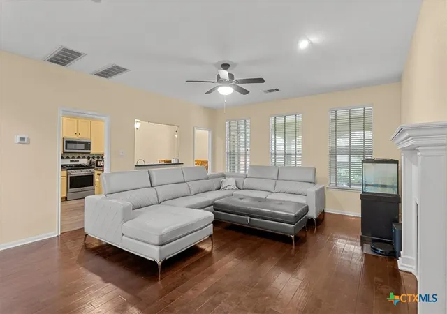 Photo 4 of Single family home for sale at 310 N Carriage Hills Dr, Georgetown, TX 78626 | MLS# 609584 | Listing updated on 2026-09-18