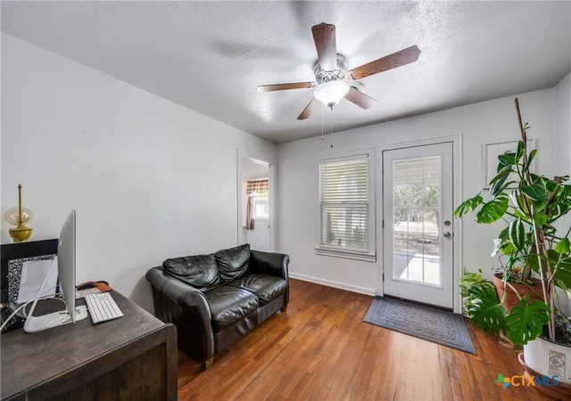 Homes for sale in Karnes City, TX | 615 E Main Ave, Karnes City, TX 78118 | MLS# 609307