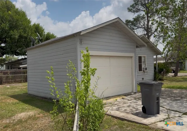 5th image of 1902 Navidad St, Victoria, TX 77901 | MLS# 609726