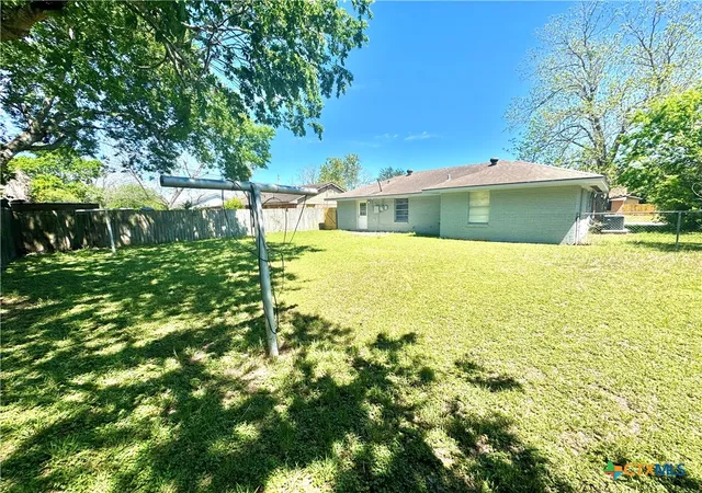 11th image of 1503 Bexar Ave, Victoria, TX 77901 | MLS# 609823