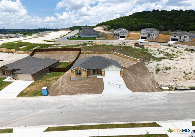 Homes for sale in Copperas Cove, TX | 610 Bobby Lou Ln, Copperas Cove, TX 76522 | MLS# 609985