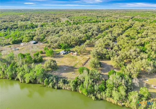 4th image of 405 Camino Dr, Victoria, TX 77905 | MLS# 609336