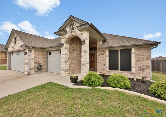 2nd image of 605 Willow Dr, Troy, TX 76579 | MLS# 609947