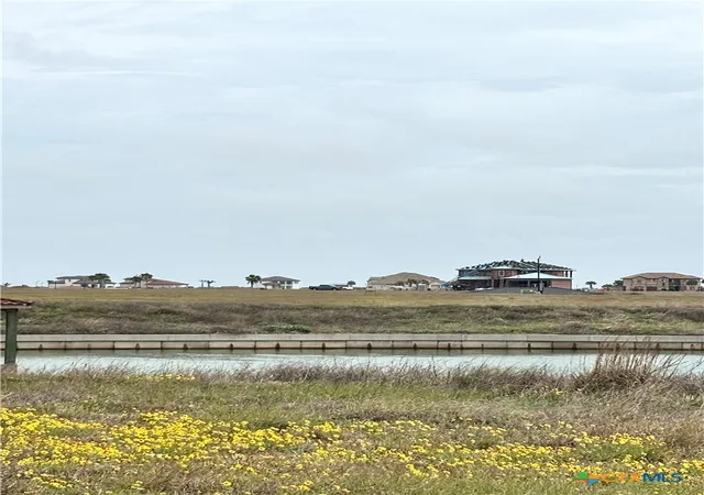 2nd image of 72 Blanc Ct, Port Lavaca, TX 77979 | MLS# 610155