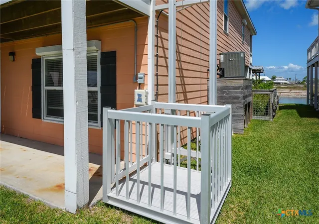 Homes for sale in Rockport, TX | 838 Rattlesnake Point Rd, Rockport, TX 78382 | MLS# 610184