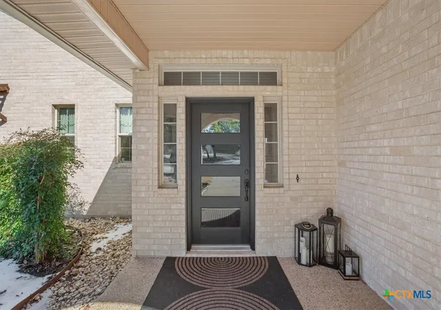 Photo 3 of Single family home for sale at 8841 Brewer Ln, Salado, TX 76571 | MLS# 610259 | Listing updated on 2026-07-28