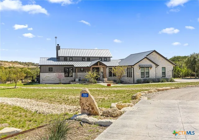 2nd image of 2105 Legacy Hills Dr, Johnson City, TX 78636 | MLS# 610294
