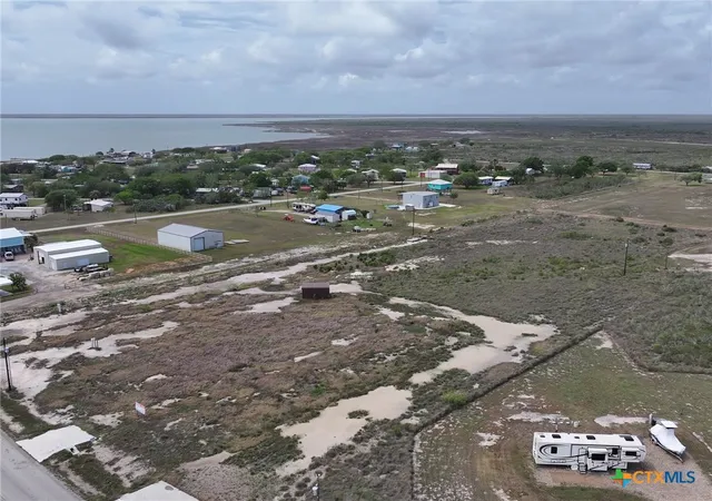4th image of 268 Powderhorn Ln, Port Lavaca, TX 77979 | MLS# 610265