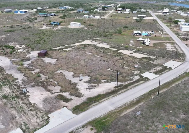 5th image of 268 Powderhorn Ln, Port Lavaca, TX 77979 | MLS# 610265