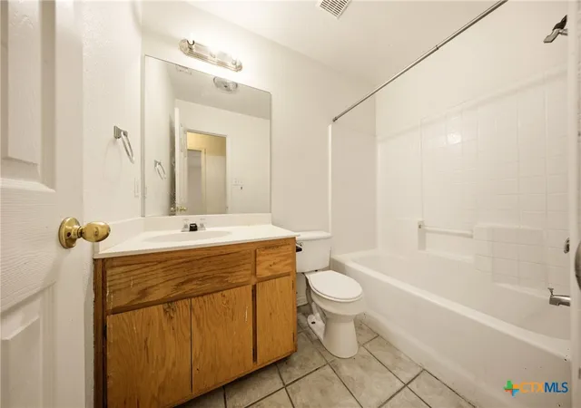 Listing Photo 3 - Condo for sale in building located at 4211 Thunder Creek Dr, Killeen, TX 76549