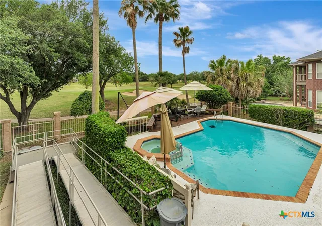 Photo 4 of Single family home for sale at 103 Tracy Ln, Victoria, TX 77904 | MLS# 608955 | Listing updated on 2026-09-25