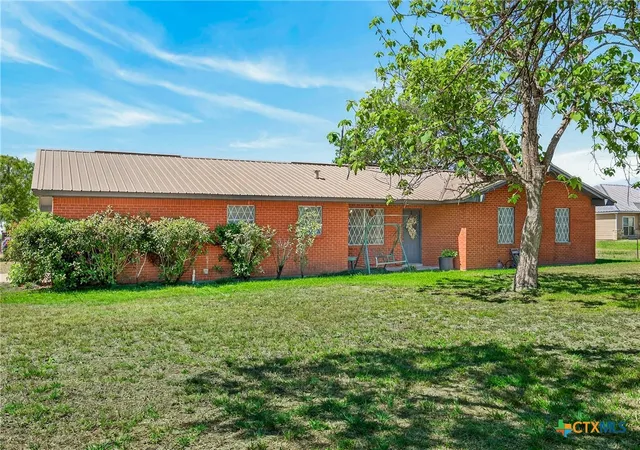 Homes for sale in Gonzales, TX | 5353 Us Hwy 90a, Gonzales, TX 78629 | MLS# 610324