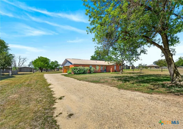 Homes for sale in Gonzales, TX | 5353 Us Hwy 90a, Gonzales, TX 78629 | MLS# 610324