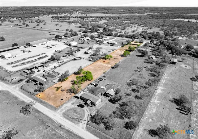 Homes for sale in Gonzales, TX | 5353 Us Hwy 90a, Gonzales, TX 78629 | MLS# 610324