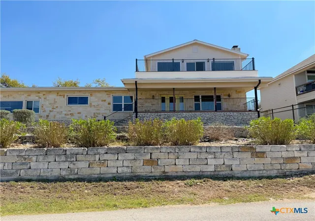 Photo 1 of Single family home for sale at 1210 Skyline Dr, Canyon Lake, TX 78133 | MLS# 609719 | Listing updated on 2026-07-13