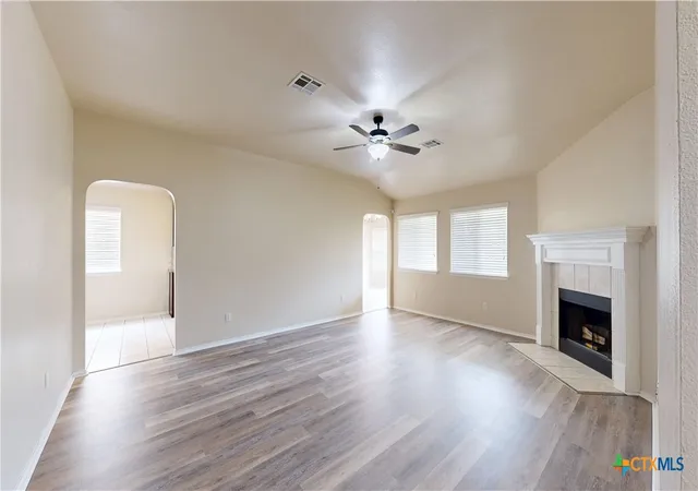 3rd image of 6306 Nessy Dr, Killeen, TX 76549 | MLS# 610375