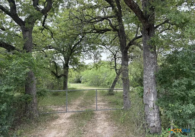 Homes for sale in Flatonia, TX | 0 Anchor Ranch Loop, Flatonia, TX 78941 | MLS# 610113
