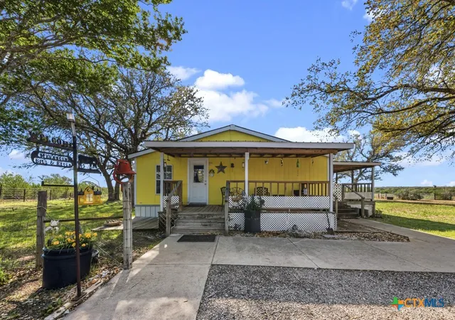 Photo 4 of House for sale at 2632 Slickfield Rd, Yorktown, TX 78164 | MLS# 610361 | Listing updated on 2026-07-16