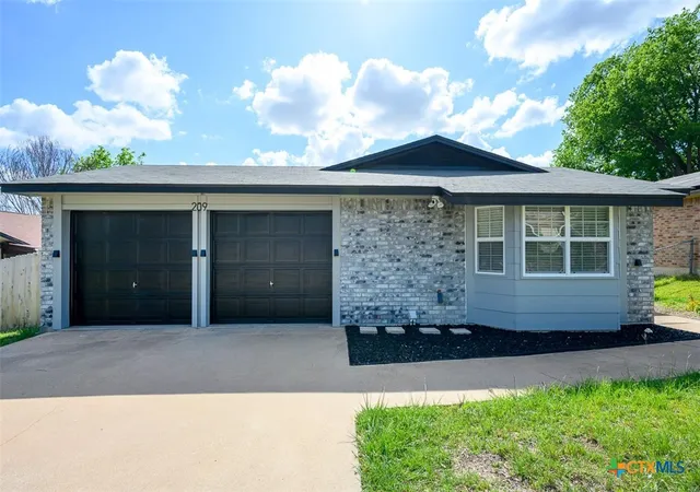 1st image of 209 W Hogan Dr, Copperas Cove, TX 76522 | MLS# 610456