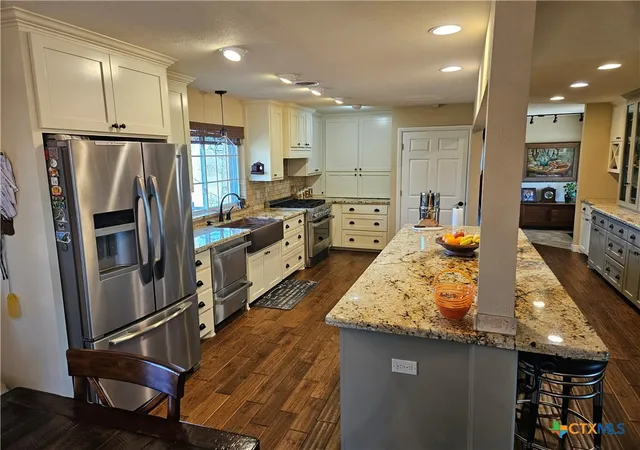 Photo 3 of House for sale at 913 Cr 237 Rd, Cameron, TX 76520 | MLS# 610519 | Listing updated on 2026-05-20