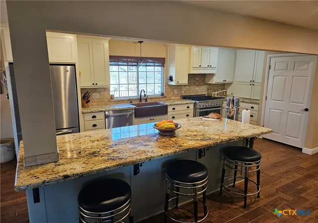 Photo 4 of House for sale at 913 Cr 237 Rd, Cameron, TX 76520 | MLS# 610519 | Listing updated on 2026-05-20
