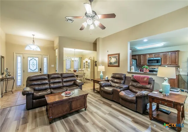Photo 3 of Single family home for sale at 5805 Butterfly Ct, Temple, TX 76502 | MLS# 610532 | Listing updated on 2026-06-18